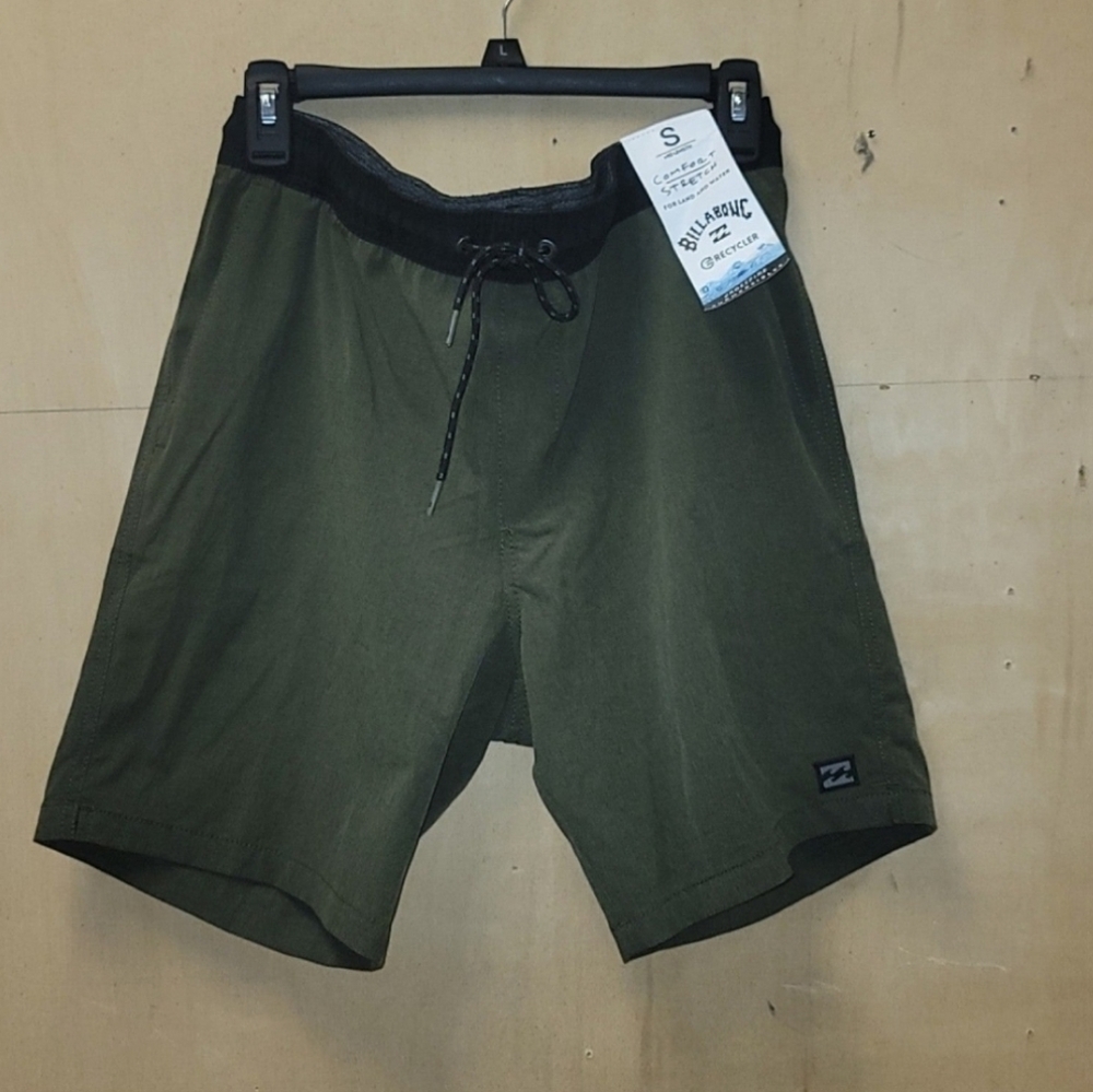 NWT Billabong Crossfire Elastic Waist Submersible Shorts 18"MilitaryMens Small